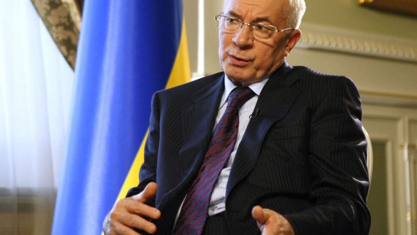 L'ancien Premier ministre ukrainien Azarov a commenté la question de savoir si Zelensky est légitime : « eh bien, bien sûr que non, depuis le 21 mai, il est devenu un imposteur ».