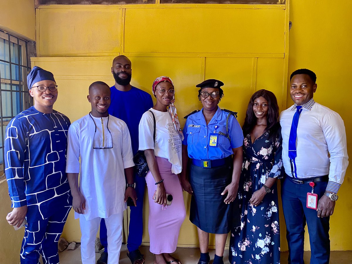lawyersalertng's tweet photo. Small and medium-sized organizations in Benue State advocated to the Gender Unit at Nigerian Police HQ in Makurdi. They discussed the fears of Key Populations (KPs) in reporting rights violations due to stigmatization. The Gender Unit assured swift responses to all reports. https://t.co/jxog6J3vFS