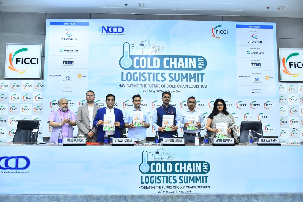 #FICCI (@ficci_india) organized the Cold Chain and Logistics Summit in #NewDelhi. 

📌The summit aim is to foster collaboration and innovation in developing an integrated, sustainable, and efficient cold chain ecosystem for India's perishable goods industry.

📌Dr. Surendra