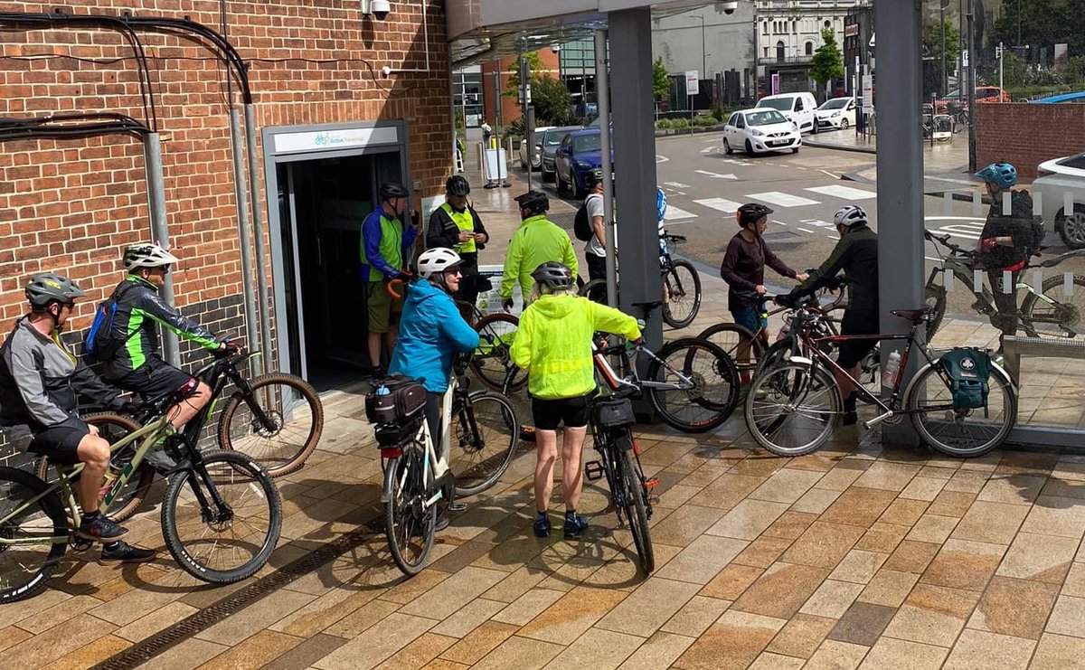 DonActiveTravel's tweet photo. Another great turn out for our weekly ride along the Cities growing cycling and walking infrastructure! ๐๐คฉ
Plenty of consultation forms completed to support the proposed North Bridge Crossing Scheme ๐
#Doncasterisgreat #DonATH #Cycling #Activetravel https://t.co/YhsEp6TAO0