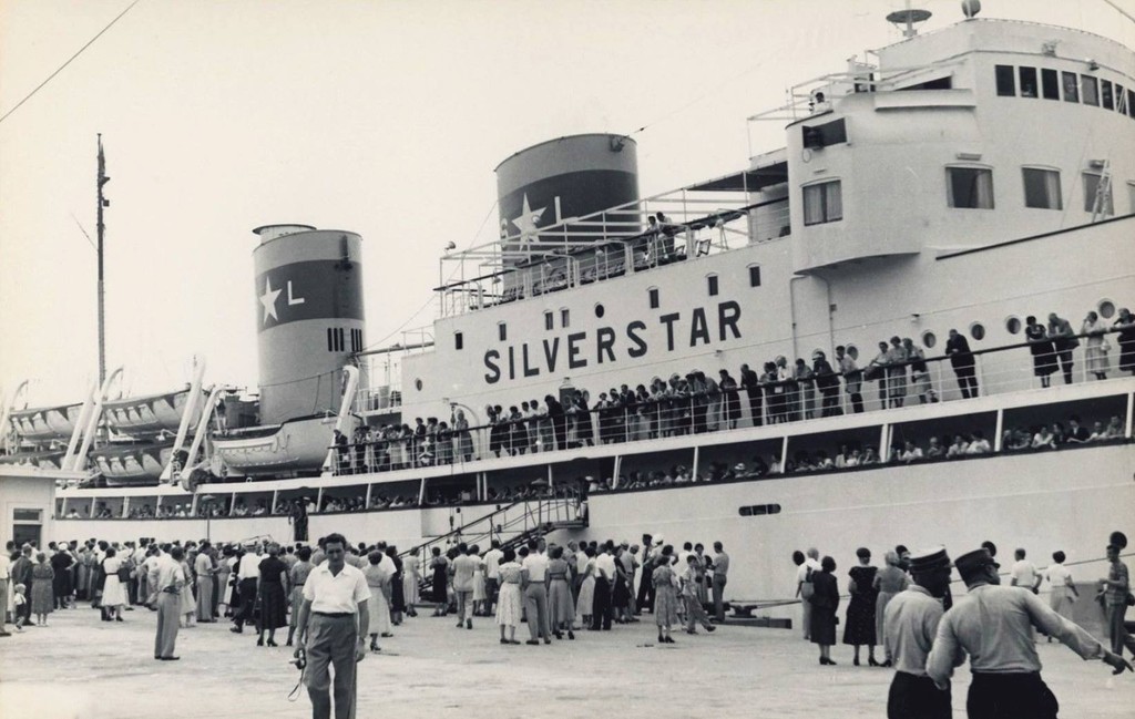On today’s “History Through The Porthole,” we are cruising by S.S. Silverstar in Miami Beach! Thank you to our partner, Florida: A History in Pictures for sharing this image with us, photo by Ebay. 

#FloridaHistory #CruiseHistory #TravelHistory