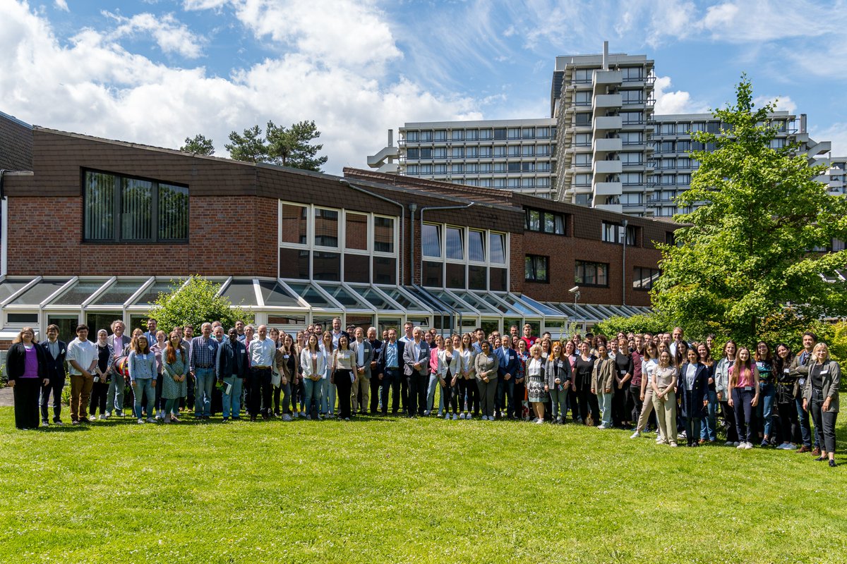 StemCellsNRW's tweet photo. On May 27 and 28 about 130 scientists of the Stem Cell Network NRW met for the 14th Internal Meeting at the Gustav-Stresemann-Institut E.V. in Bonn to discuss their latest data with fellow researchers from the network with talks and poster presentations. https://t.co/O5djqKoRZT
