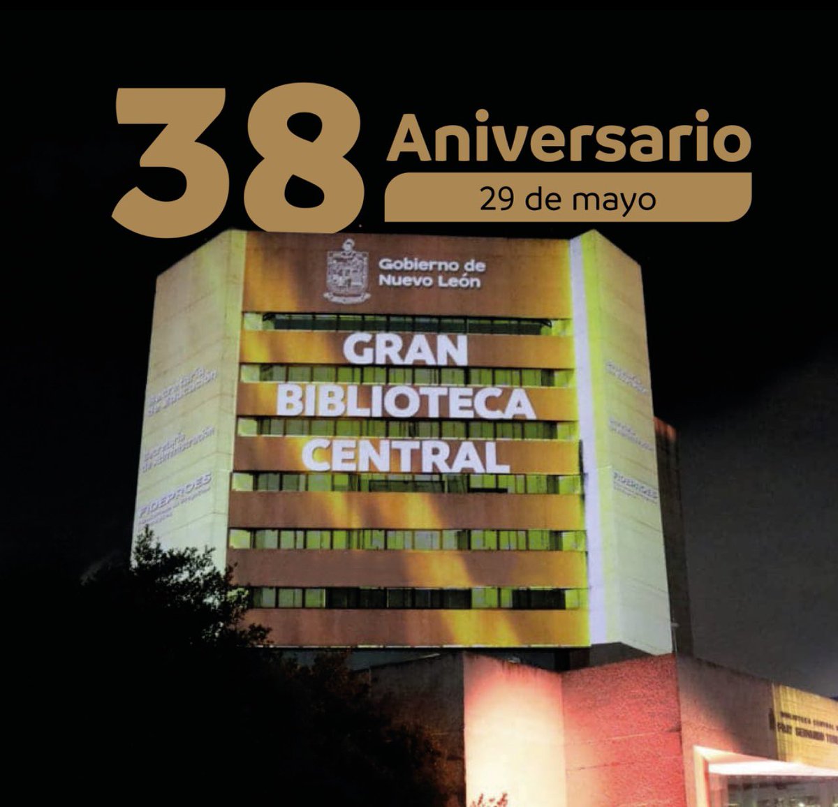 ¡Felices 38 años a nuestra querida Biblioteca Central del Estado! 📚🎉 
Gracias por ser un faro de conocimiento y cultura en Nuevo León.