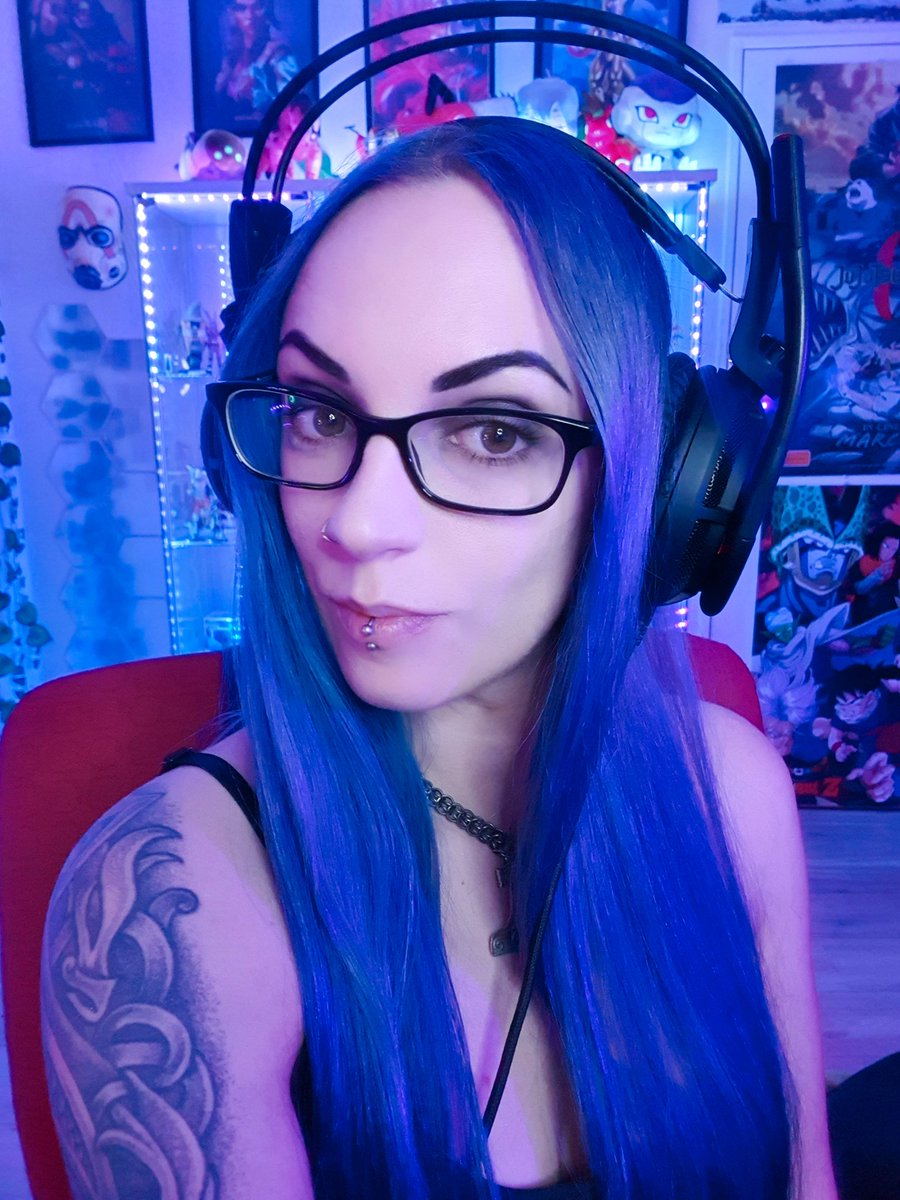 Guess who's back ✨ That's right, SaikoSairen has returned to streaming after a long break 🤩 Thank you to everyone that joined my stream last night! It was a very spur of the moment stream and I had a whole lot of fun 😁 Keep an eye out for my new stream schedule coming soon!
