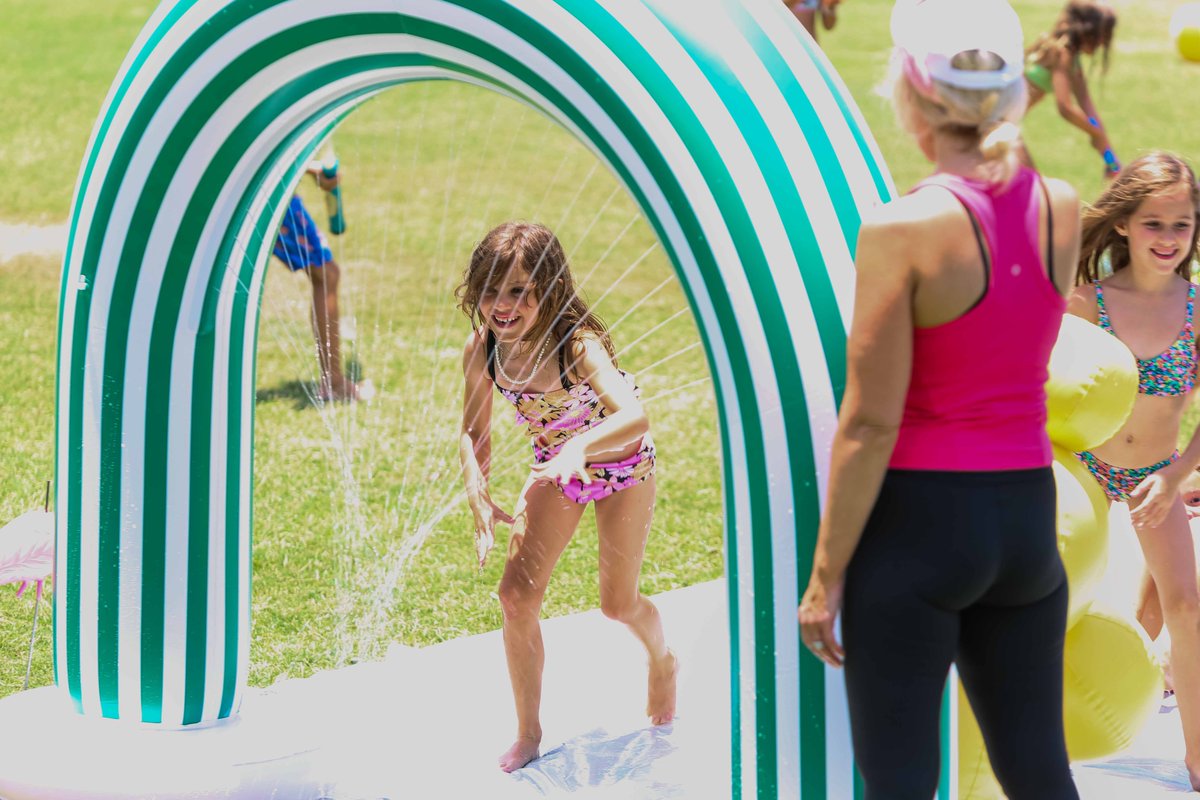 UnityDelray's tweet image. First grade is ready to welcome summer with a Splash Day celebration! 🌞💦🎉 Our students had an incredible time cooling off with various water activities, marking the perfect start to summer. Here&apos;s to an enjoyable and refreshing break! 🌟 #SplashDay #FirstGrade #UnitySchool