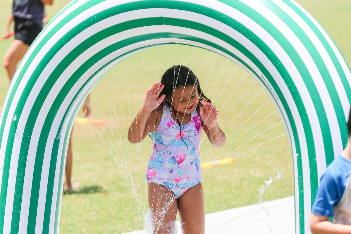 UnityDelray's tweet image. First grade is ready to welcome summer with a Splash Day celebration! 🌞💦🎉 Our students had an incredible time cooling off with various water activities, marking the perfect start to summer. Here&apos;s to an enjoyable and refreshing break! 🌟 #SplashDay #FirstGrade #UnitySchool