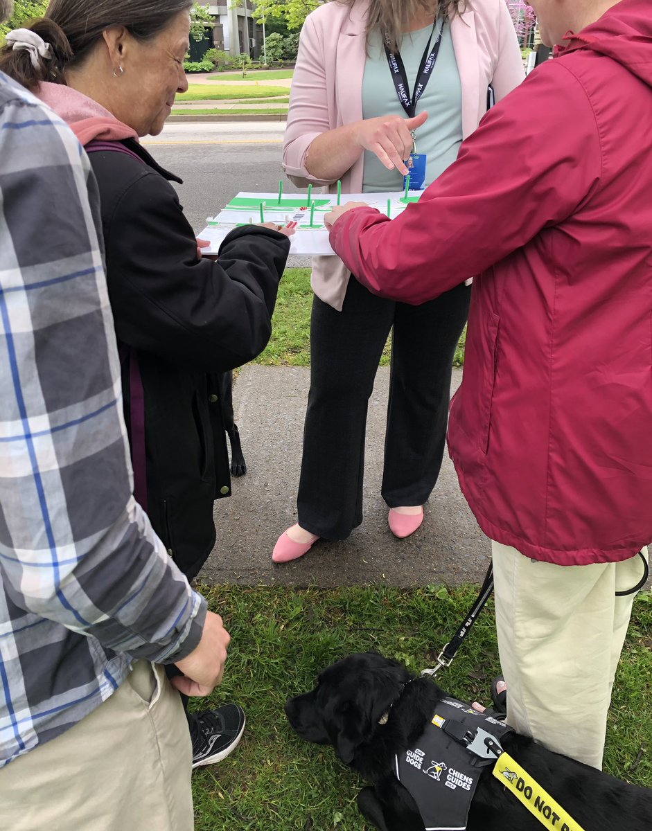 Thanks to @hfxgov Public Works (Design Engineering) & @hfxtransit for inviting us to a “First Voice” site visit, complete with a tactile model, to discuss a directional tactile surface indicator pilot for an Inglis St. bus stop & crosswalk. @CNIBAdvocacy @StMarysU @HalifaxWestHS