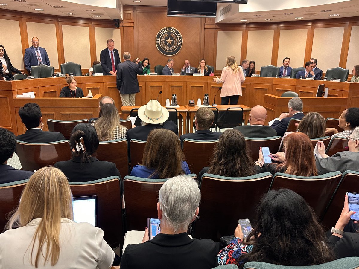 Thank you @SenBryanHughes for holding this hearing on Big Tech election interference. Bringing the heat with ⁦@RealDCochrane⁩ ⁦@Perpetualmaniac⁩ ⁦@RyanHartwig⁩ and Dr Robert Epstein