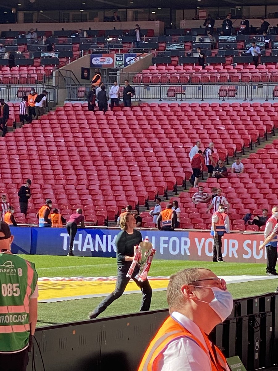 DanPowell1976's tweet photo. @BrentfordFC https://t.co/YPU4zECO2W