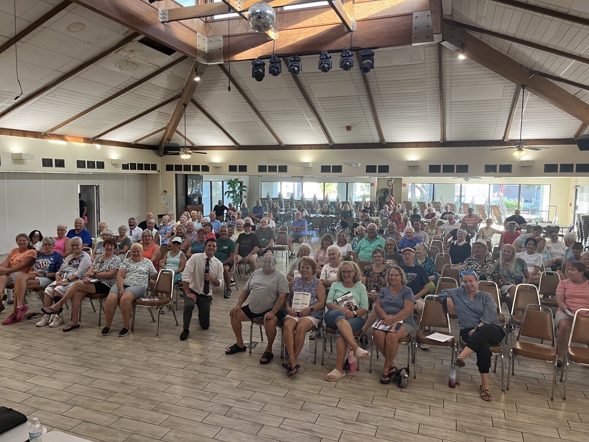 I had a great time speaking with the Lake Fairways community in North Fort Myers! We discussed everything from the expected active hurricane season, and the reasons why, to storm surge impacts as well as evacuation zones. Thank you for inviting me! ~ Greg ⁦@winknews⁩