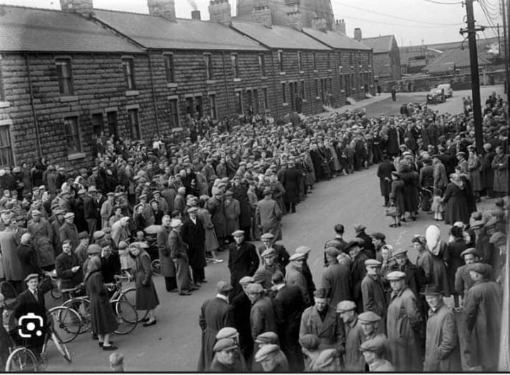 Today we remember the 83 men who tragically lost their lives in the Easington Colliery Disaster in Co #Durham on the 29th of May 1951.
Explosion, firedamp propagated by coal dust, ignition caused by sparks from cutter picks striking pyrites was the reason given for this tragedy.