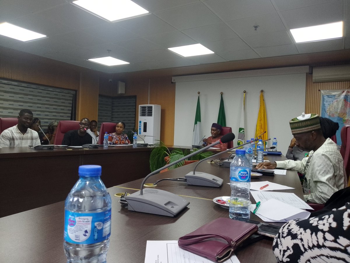 Through the @GlobalShapers Abuja Club, we visited @NigeriaMFA for a Youth Action 4DForeignPolicy Dialogue Series. As a Nigerian, take a moment to look and know the Nigerian 4D Foreign Policy Agenda led by H.E Yusuf Tuggar, Hon. Minister of Foreign Affairs. linkedin.com/posts/nsikak-e…