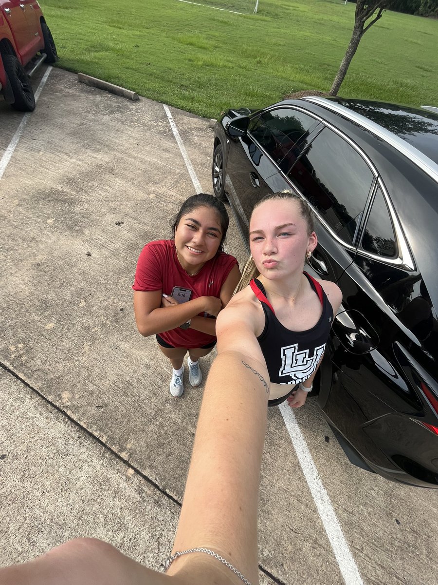 Maddie Rich (@maddierich2023) on Twitter photo Summer workouts with <a href="/BriahnnaMunoz/">Briahnna Munoz</a> 🫶🏻🫶🏻 Summer workouts with <a href="/BriahnnaMunoz/">Briahnna Munoz</a> 🫶🏻🫶🏻