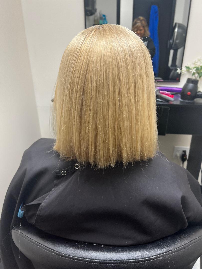 At MHN Hair Studio, we specialize in women's hair replacement solutions designed to restore not just your hair, but your confidence and self-esteem. 
#womenshairloss #summeriscoming #summervibes #trending