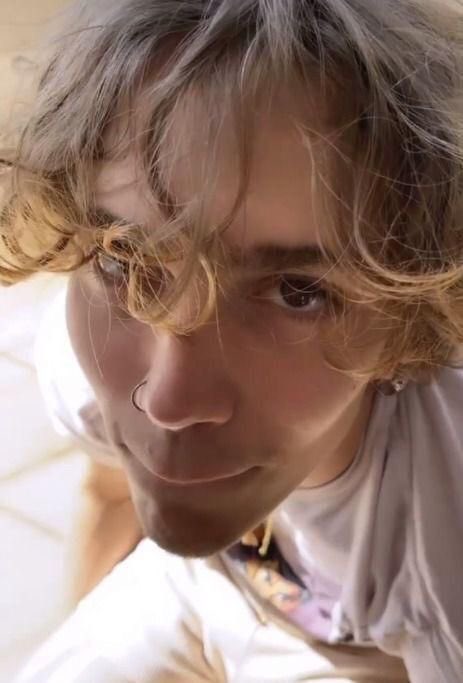 i ask you to spot the difference