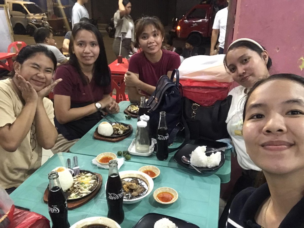 Jaiganda's tweet photo. Lamuuurn lg 🤣🤤💙💸 https://t.co/4qWS2ELN7Z