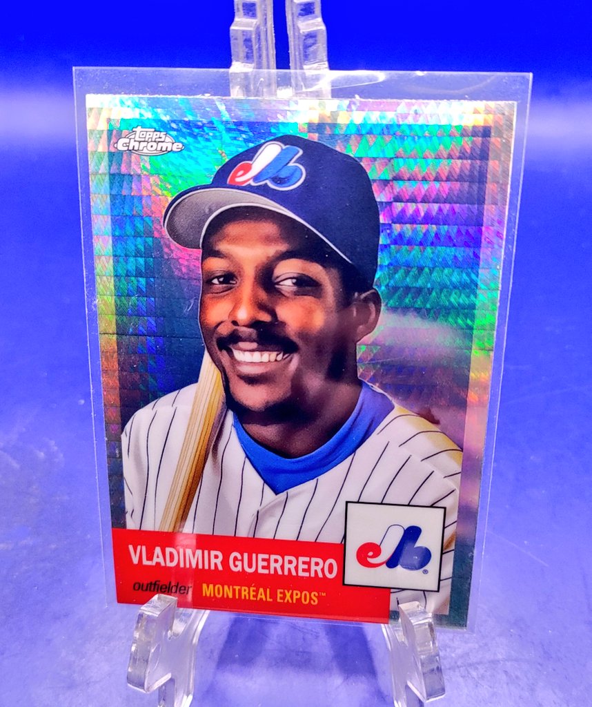 Vladimir Guerrero 
Prizm Refractor 

#WackyWednesday 
Starting bid $1.00
At least a $.25 is required after opening 

#WackyWeekFinalRound is tomorrow 
Add to your #WackyStack
Happy collecting everyone