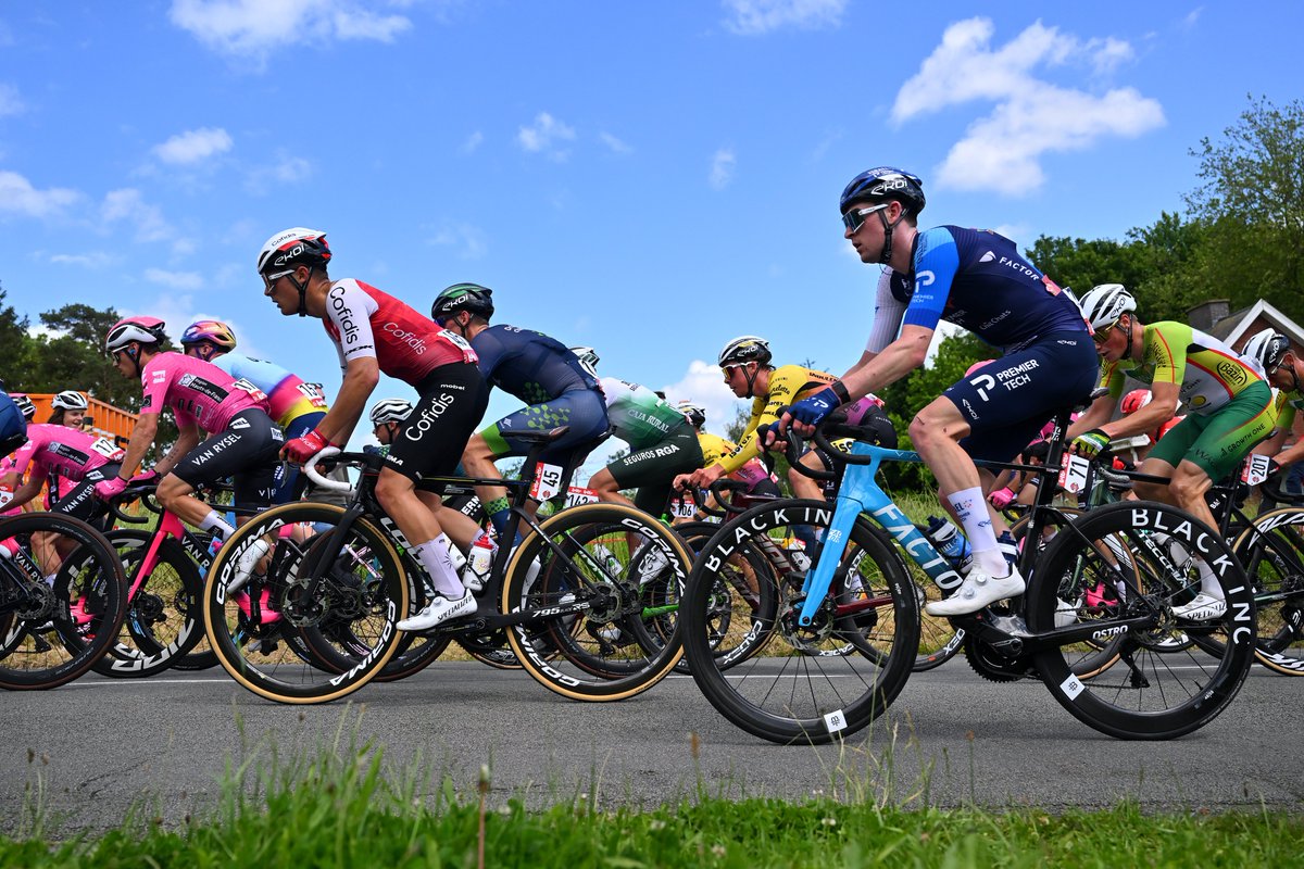 Echappée terminée à 60km de l'arrivée 🏁 #CircuitFrancoBelge 📸 @GettySport