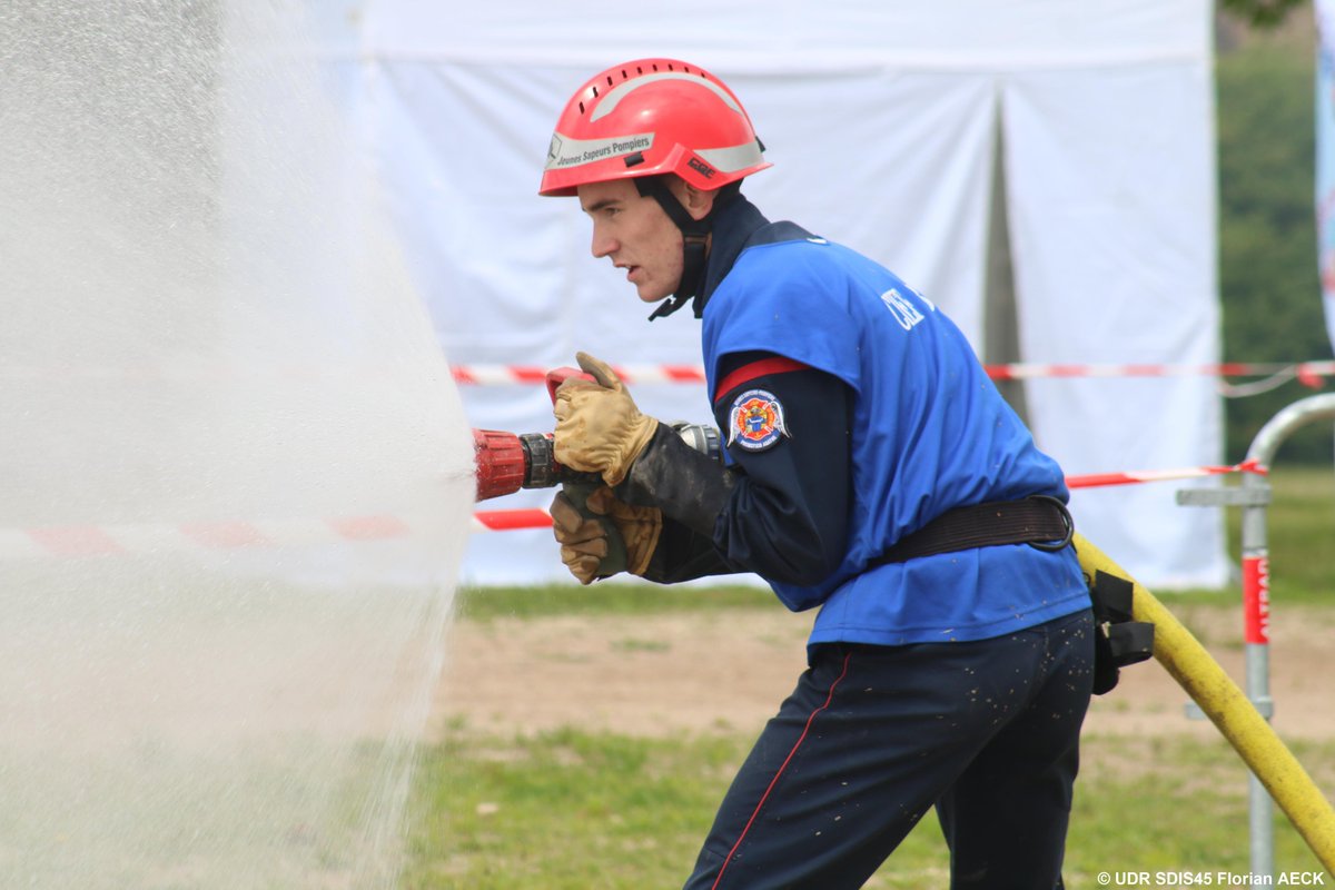 Pompiers du Loiret tweet media