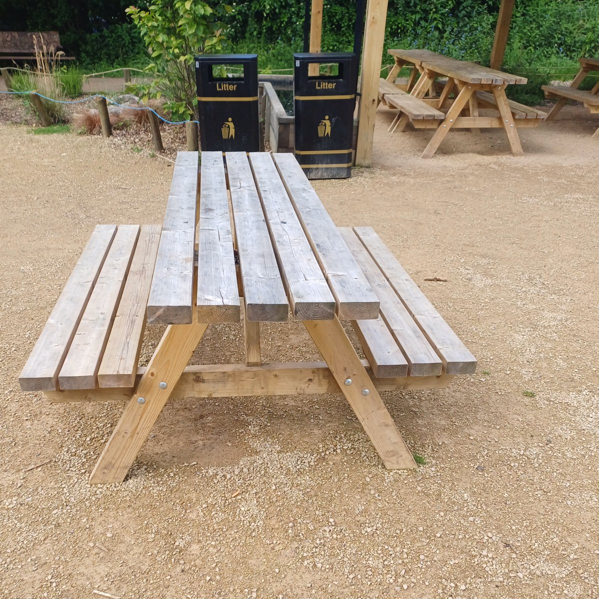 HeveyBS's tweet image. Check out this fantastic work by #Silverwoodcontractingltd in Milton Country Park! ✨Supplies from our #Huntingdon branch transformed into timber rubber roofing, sleepers, and benches.

#customerproject #HuntingdonTimber #timber #buildingmerchants #carpentry #woodwork