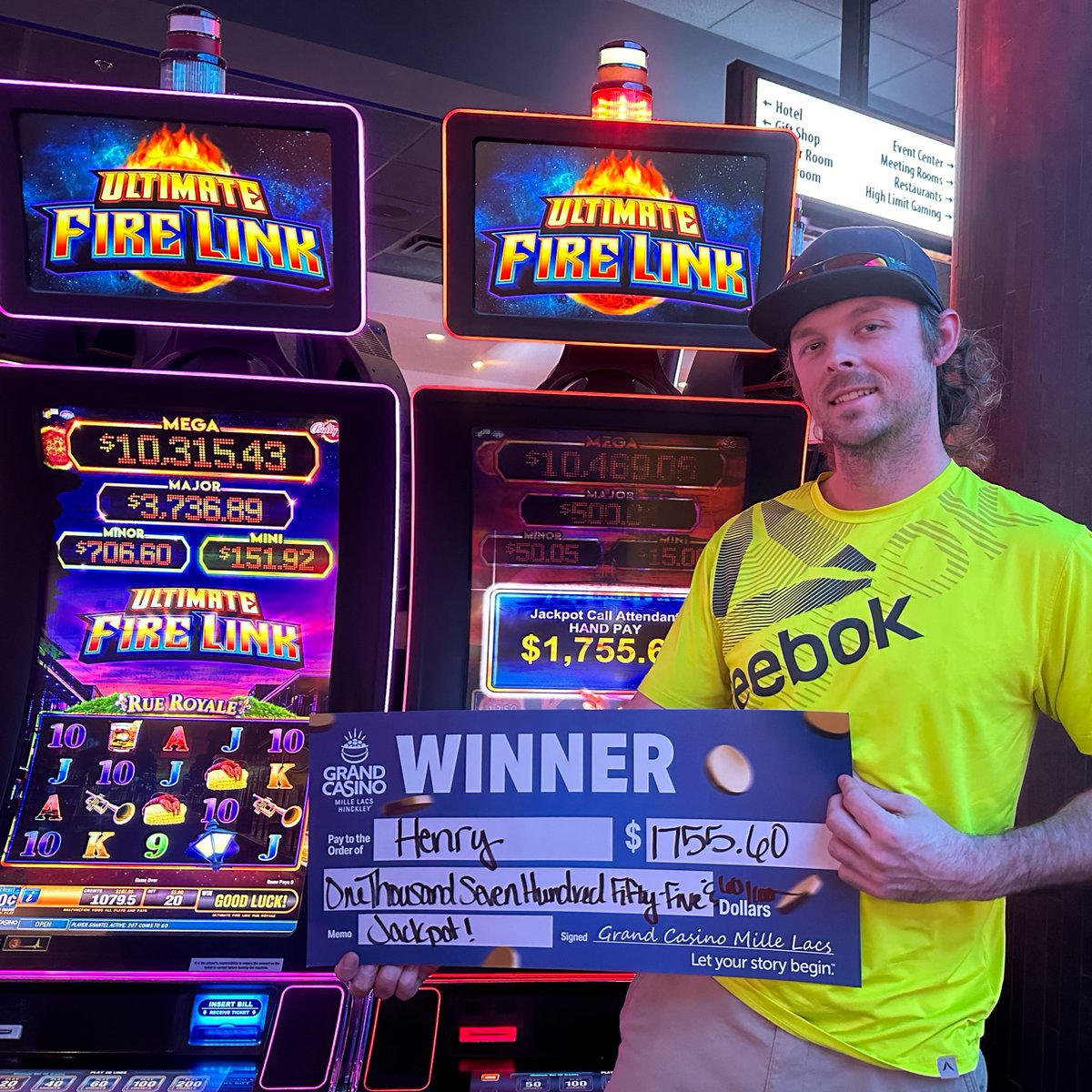 Nothing says welcome to the winner’s circle like a jackpot. Happy Winner Wednesday! 🎰 

#WinnerWednesday #Jackpot #Slots #CasinoWins #SlotMachines #Wins