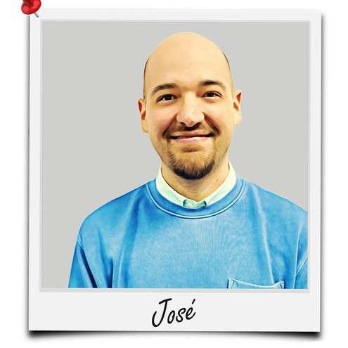 uswlibrary's tweet photo. Congratulations to José Lopez-Blanco, one of our brilliant Faculty Librarians, who won the Outstanding Student Support Award at this year's SU Choice Awards - well deserved and we could not be prouder!🏆🥳📚 https://t.co/PTr27Qn4lF
