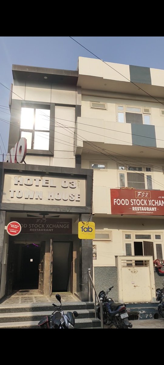 AdityaVikr24638's tweet image. On May 25, we were denied check-in at a hotel in Agra despite having a booking via Oyo. They said our payment was too low, ruining our entire tour. Is this the fault of the Oyo 03 Townhouse Hotel or the Oyo company? @oyorooms #oyo #oyoscam @PiyushGoyal #oyofraud