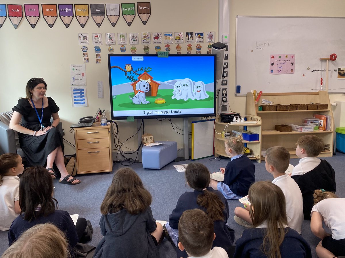 MonsterPhonics's tweet image. Thank you to all at Welshpool Primary School, Powys for an informative and enjoyable learning walk. 

The children were hugely enthusiastic about phonics learning with Monster Phonics and the impact on reading skills was clear to see 👏🏼

#schoolsinwales #phonics #learningwalk