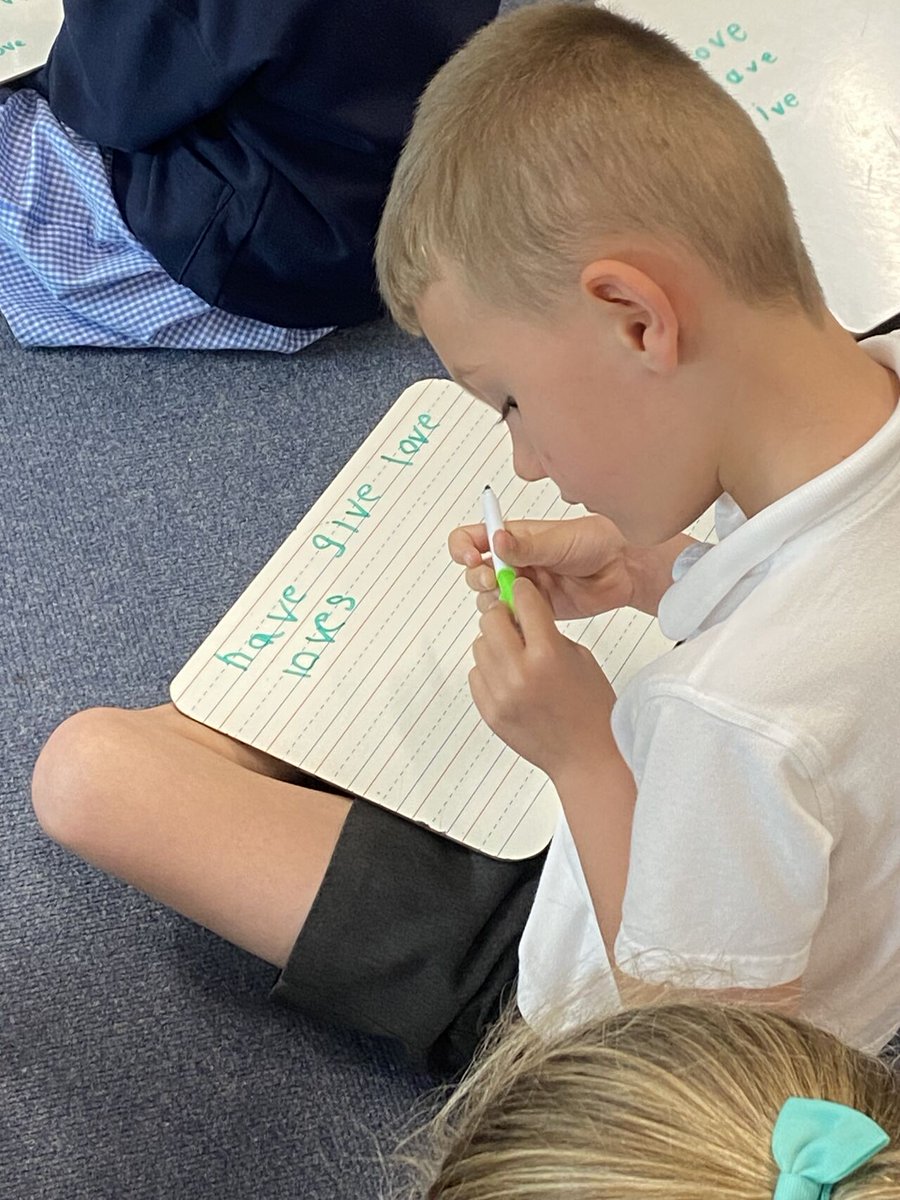 MonsterPhonics's tweet image. Thank you to all at Welshpool Primary School, Powys for an informative and enjoyable learning walk. 

The children were hugely enthusiastic about phonics learning with Monster Phonics and the impact on reading skills was clear to see 👏🏼

#schoolsinwales #phonics #learningwalk