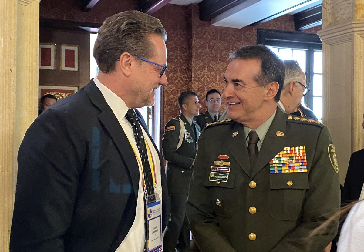 @StateINL Deputy Assistant Secretary Chris Landberg is in Colombia attending the U.S.-Colombia High-Level Dialogue as co-lead of the working group on Security, Counternarcotics, and Rural Development today.  🇺🇸 appreciates its strategic partnership with 🇨🇴 on shared security