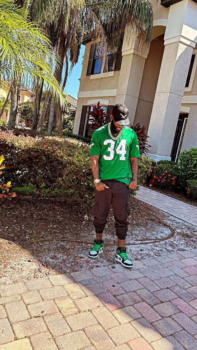 They gave lil bruh a chance, let’s see what he do with it, Rodgers strong 💪🏿