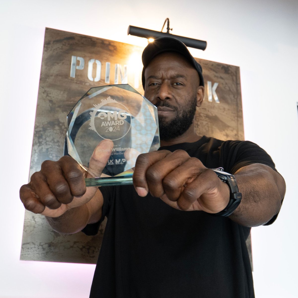 Congrats to Hajar Ejouama on winning the ‘OM3 Award’ and Wade Williams with the ‘Special Mention Award’. Learn more about how you can join our community of award-winning graduates in our blog here: bit.ly/3yz147U #musiccourse #pointblankmusicschool #ukmusic #mapawards