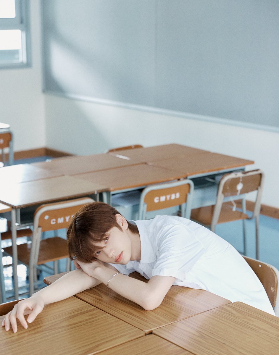 TWS : 2nd Mini Album 'SUMMER BEAT!'
'hey! hey!' Official Photo

#SHINYU #신유

🧭 Pre-Release Single 'hey! hey!'
2024.06.05 6PM (KST)
2024.06.05 5AM (ET)

#TWS #투어스 #247WithUs
#SUMMER_BEAT
#hey_hey