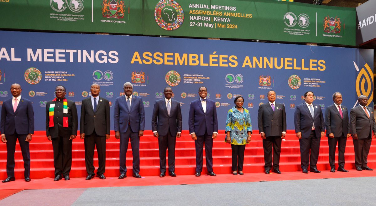 H.E. President @HassanSMohamud participated in the opening session of the Annual Meetings of the @AfDB_Group. During a Presidential Dialogue on the theme “Africa’s Transformation, African Development Bank Group, and Reform of the Global Financial Architecture”, the President