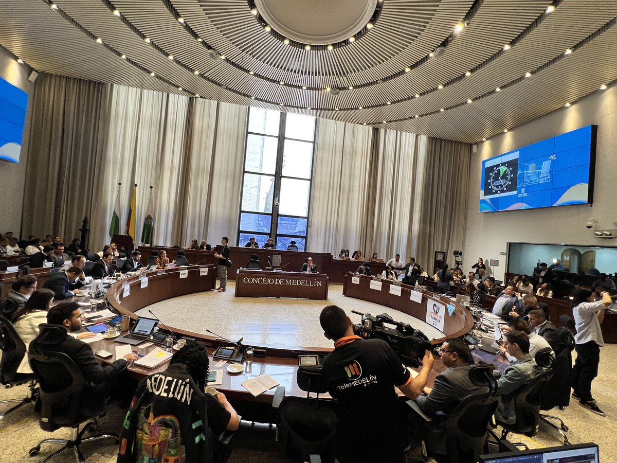 Damos inicio al segundo debate del Plan de Desarrollo “Medellín Te Quiere”, la hoja de ruta para el próximo cuatrienio.
Les estaremos contando sobre el desarrollo de esta sesión ⬇️