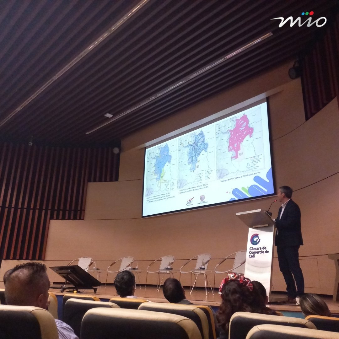 METROCALI's tweet photo. @alejoeder @AlcaldiaDeCali "Estamos proponiendo tres ingredientes en la ecuación de la recuperación del #MIO: uno, liberar componentes de inversión de capital de la tarifa(...) Lo segundo, incrementar la demanda reduciendo la competencia(...) y tercero, la troncoalimentación".
@ajrengifo - #MetroCali https://t.co/LQLXNInpZs