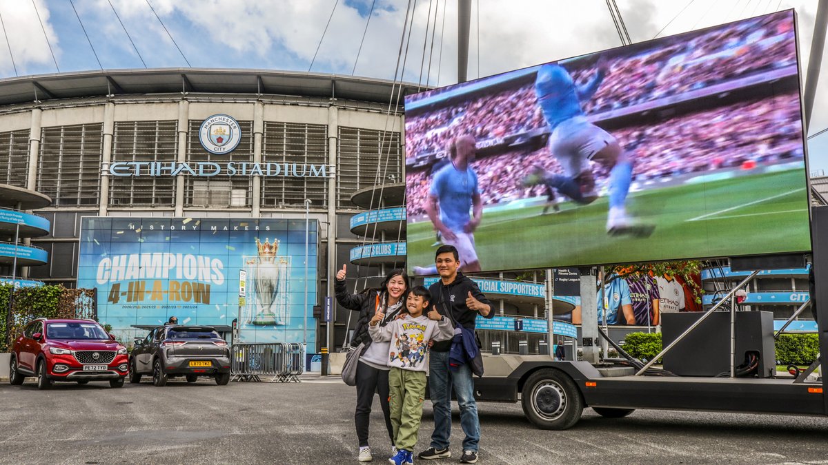 chop135's tweet photo. 4 on the bounce 🏆

@ManCity 
@pumafootball 

#Bosh // #OOH // #DOOH https://t.co/S8tE4KAOw3
