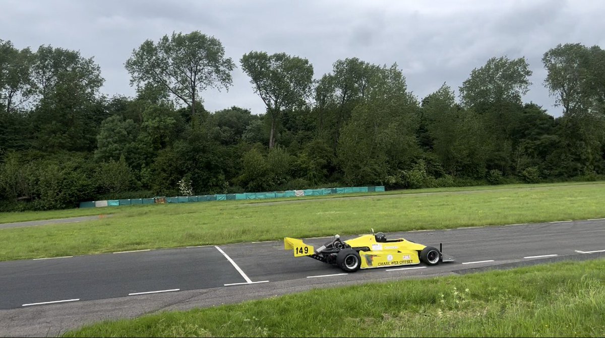 Join us in celebrating all that Mike Pilbeam has achieved in the last 50 years with Pilbeam Racing and BRM! Many congratulations Mike you are a true motorsport legend! 💚 #brm #motorsport #drivenbychampions