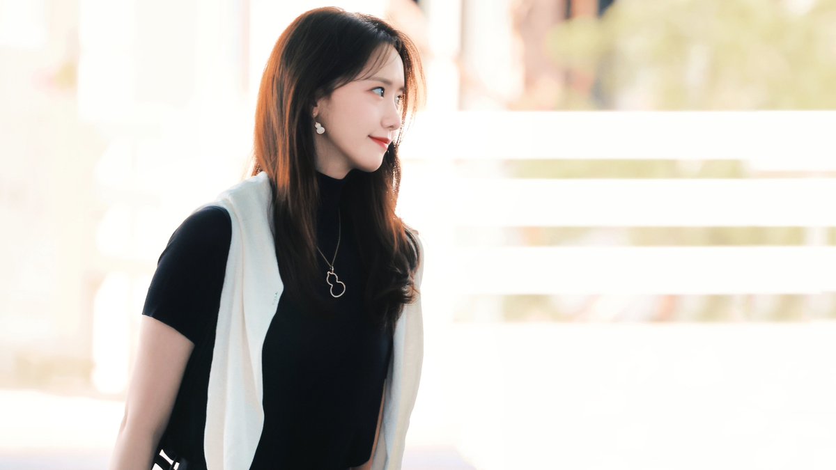 PreciousMmts's tweet photo. 윤아야 생일축하해💕
#봄처럼_찾아온_윤아의_생일을축하해
#YoonASoWonderfulBirthday https://t.co/6VJxwG6hMX
