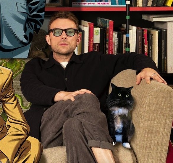Damon and Jamie were so real to have Damon's cat edited on the Gorillaz official art