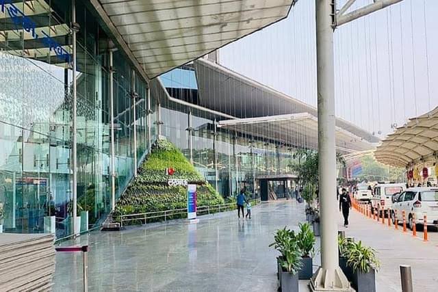 Travelled to Lucknow today and experienced the new airport Terminal. It has size and scale, is extremely well planned, aesthetically designed and has green features. Gives the feel of a vibrant, dynamic new India. India’s infrastructure has truly come of age.