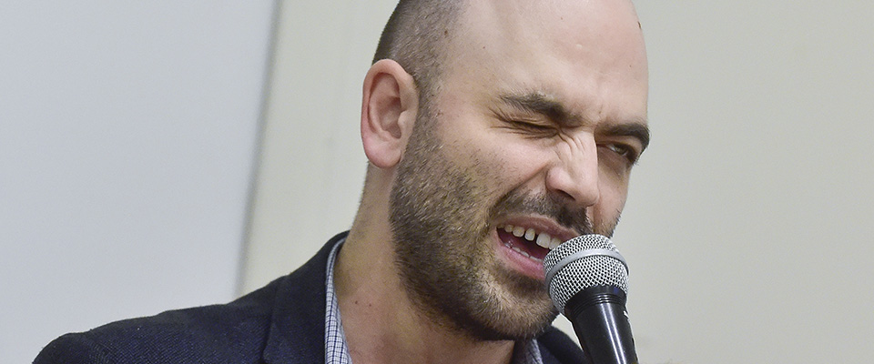 Francoforte, crolla la fake news sul bavaglio di destra dietro l’esclusione di Saviano. Gli editori: “Una nostra scelta” dlvr.it/T7Ygdb