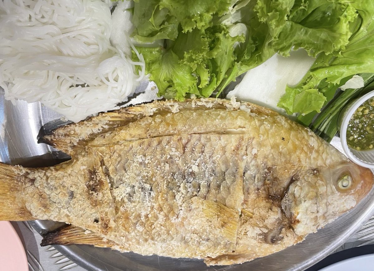 Daigo7daigo43's tweet photo. くおぇぉぉ〜〜😳　#fx  #逆ナイアガラ #タイ魚岩塩やき #英国ねこ  #ドイツ土産 https://t.co/AK8Wg4pVAm
