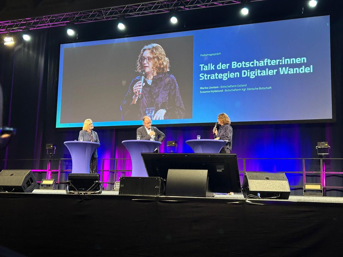 BotschafterDK's tweet image. #noerd2024: In Rostock trifft digitale Innovation heute Start-ups, Investoren, Wissenschaft, Verwaltung &amp;amp; Politik. Und für 🇩🇰 war ich mittendrin. 🚀
#dkdigi #mvtutgut