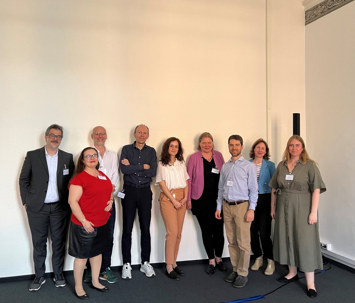 NeuroCOV tweet media