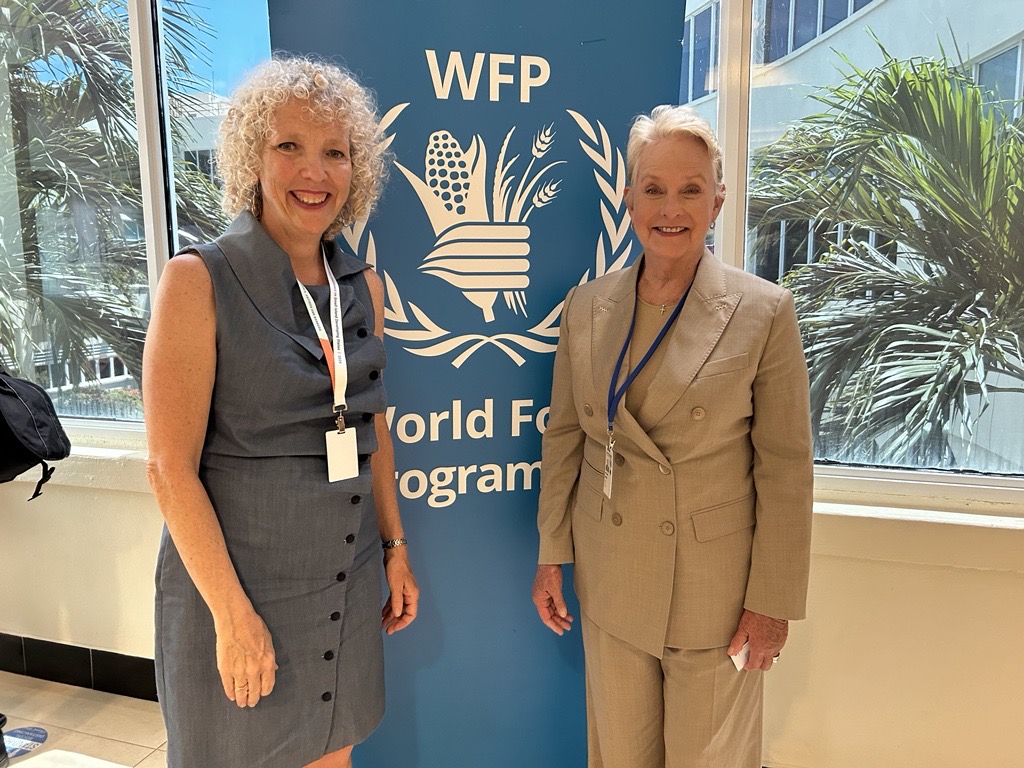 Our @WFPChief just met with @GermanyDiplo State Secretary @ClimateMorgan at the #SIDS4 Conference. As food security and environmental security go hand in hand, we are grateful to Germany being a pioneer on #AnticipatoryAction & #ClimateAction. 🙏🇩🇪