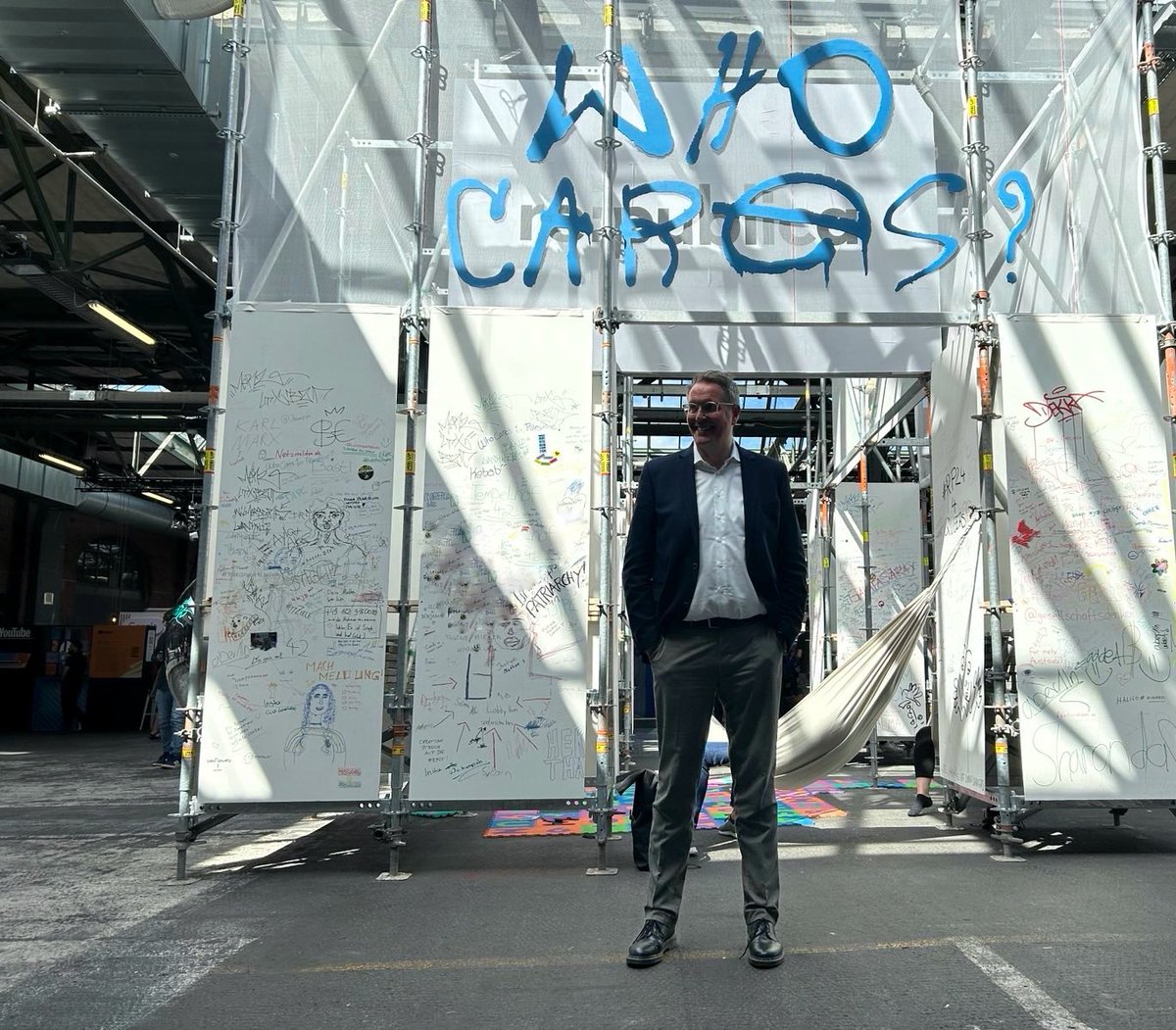 Die diesjährige <a href="/republica/">re:publica</a> steht unter dem Motto „who cares?“ und richtet sich an alle, die sich jetzt und künftig um unsere Gesellschaft kümmern werden. Minister <a href="/Alex_Schweitzer/">Alexander Schweitzer</a> war heute vor Ort, um an interessanten Vorträgen teilzunehmen und sich auszutauschen.

#rp24