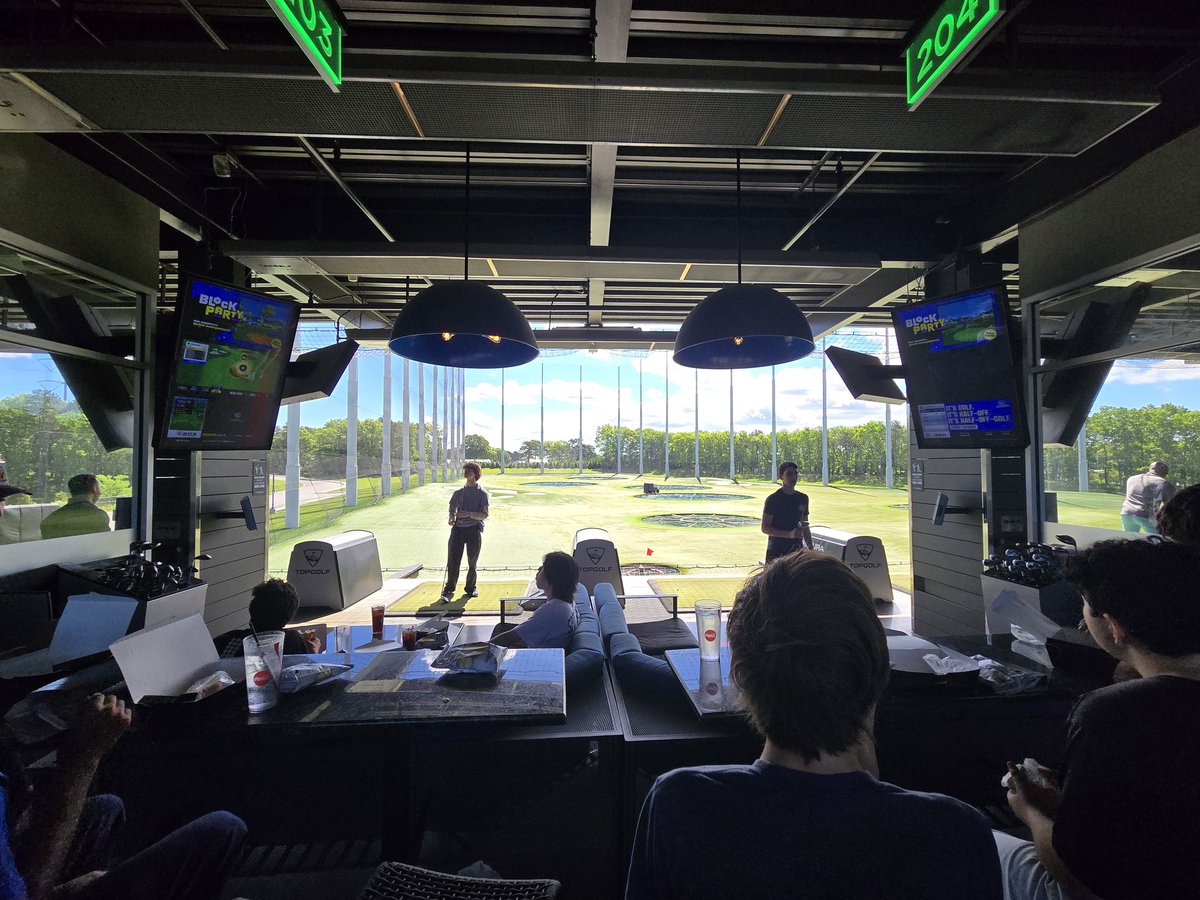 Mr. Savage tweet media