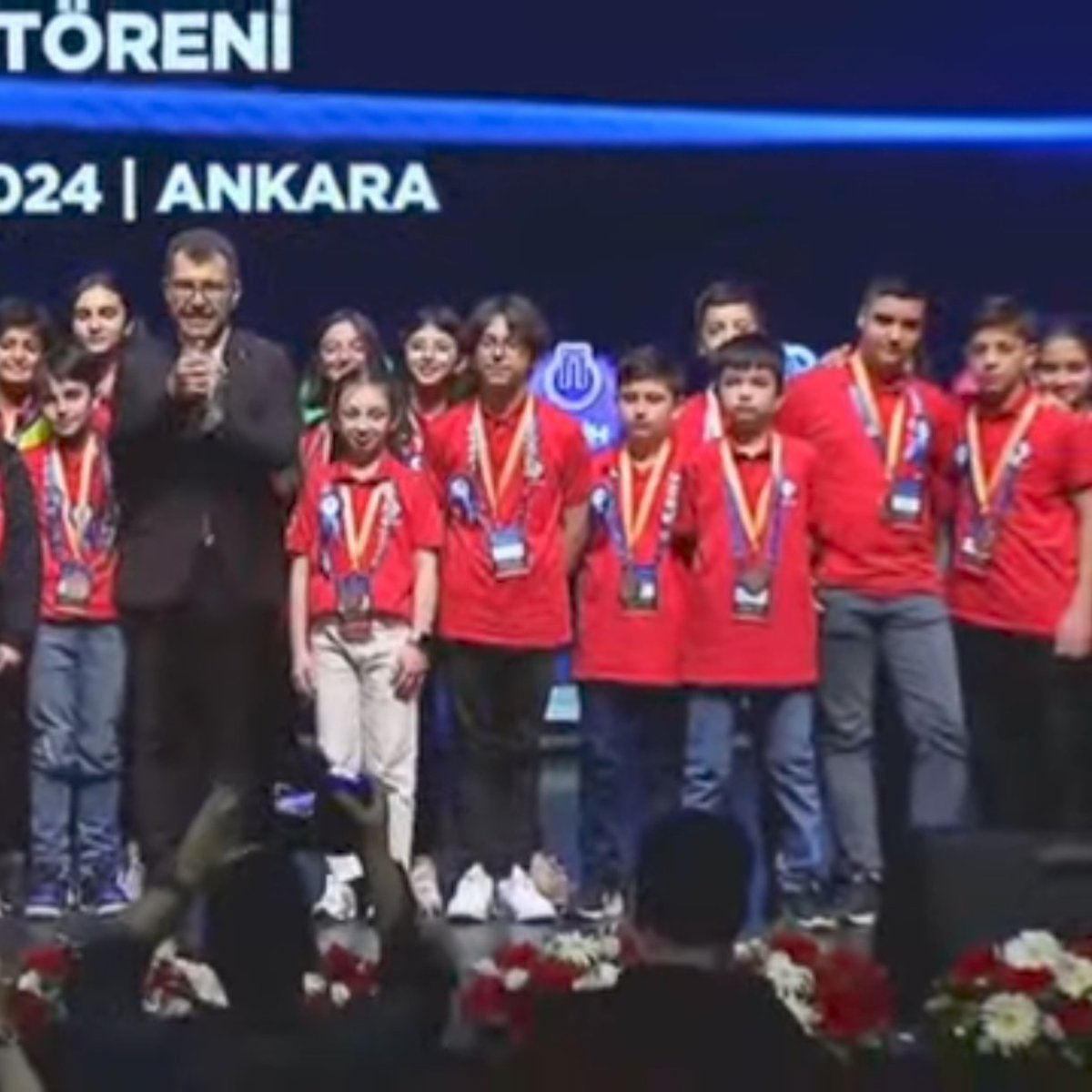 aksaraybilsem's tweet photo. Geçen yıl TÜBİTAK Ortaokul Öğrencileri Araştırma Projeleri Yarışması Türkiye Birincisi olan AKSARAY BİLSEM bu yılda başarısını sürdürerek Türkiye Üçüncüsü oldu. Danışman Öğretmenimiz Celal ÖNGÜN, öğrencilerimiz Kayra Alican ARKCI ve Melih GÜMÜŞSOY'u tebrik ederiz. https://t.co/JOS0LfsXVN