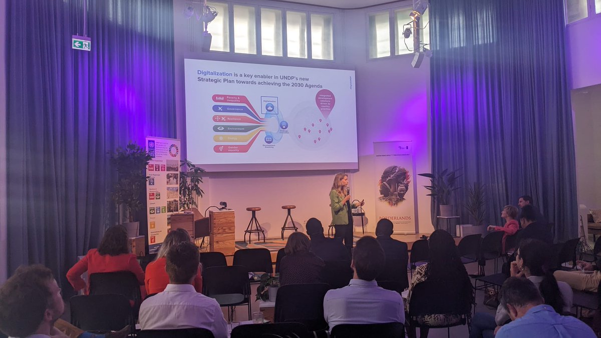 UNDPDigital's tweet image. 💡 How can digital solutions tackle conflict, climate, and mobility in African borderlands? Alena Klatte, @UNDP&apos;s Data Capability Lead, showed the impact Digital Public Infrastructure can have to drive sustainable development.

More info: go.undp.org/h4Kj

#DigitalUNDP